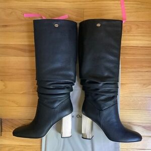Dee Ocleppo Bethany Scalloped Heel Tall Boot Black Leather SZ 9.5